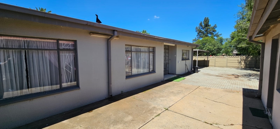 4 Bedroom Property for Sale in Wolmaransstad North West